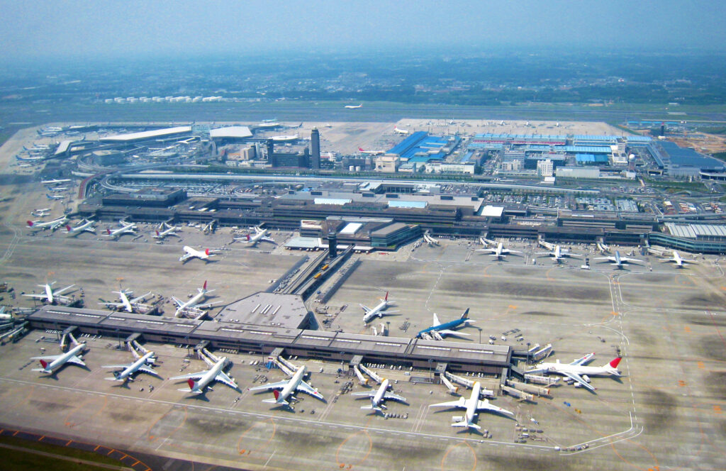 Narita Airport terminal JAL ANA