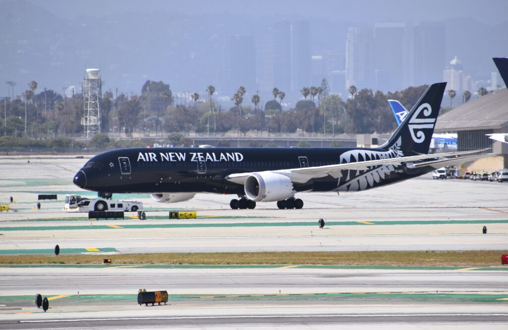 Air New Zealand Boeing 787-9 in all-black livery taxiing